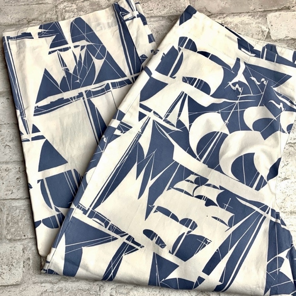Liz Claiborne Michaela Blue White Sailboat Print Ankle Cropped Pants EUC 12😍